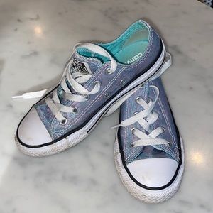 Converse girls sneakers